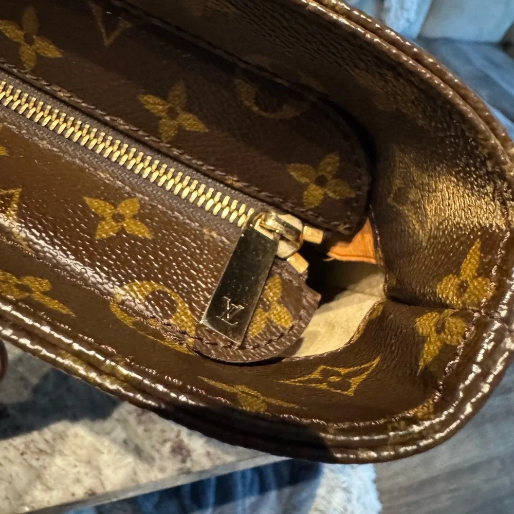 PRICE DROP!!! Louis Vuitton Monogram LUCO Tote - Picture 2 of 14